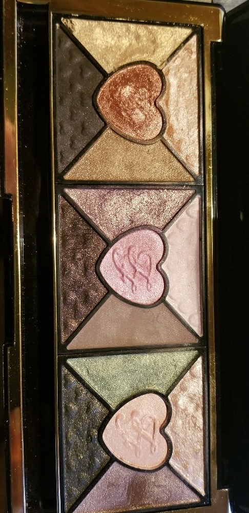 Too Faced eye shadow palette